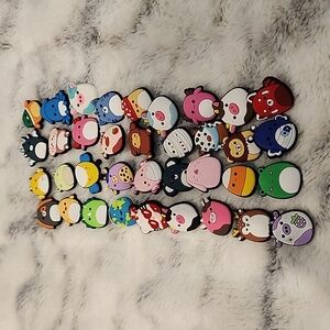 SQUISHMALLOW CROC CHARMS (36).